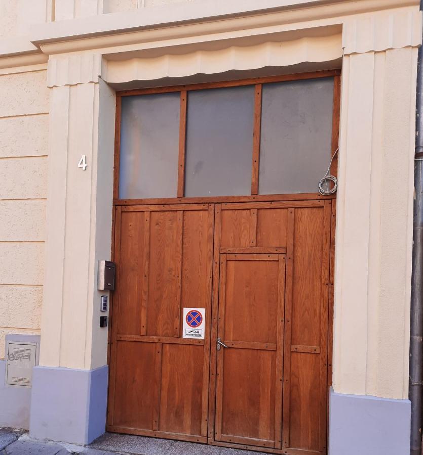 Albert Home Karlovac Dış mekan fotoğraf